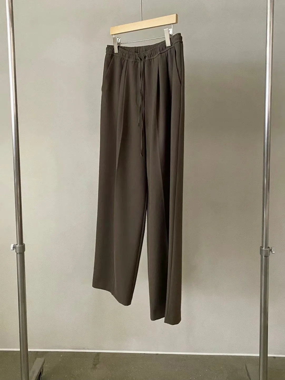 Sold out ✖️9 月PO No22 Effortless chic Trousers