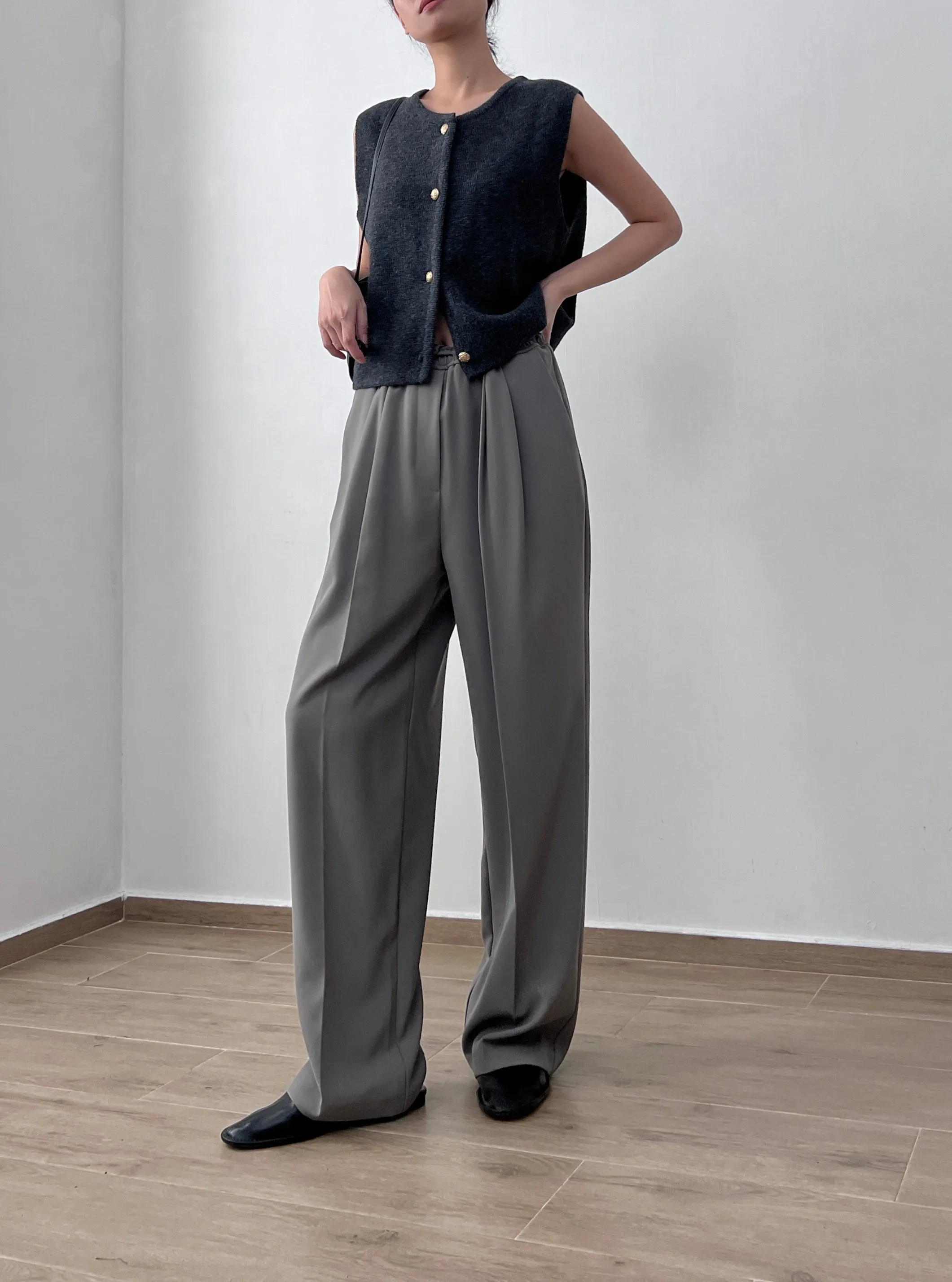 Sold out ✖️9 月PO No22 Effortless chic Trousers